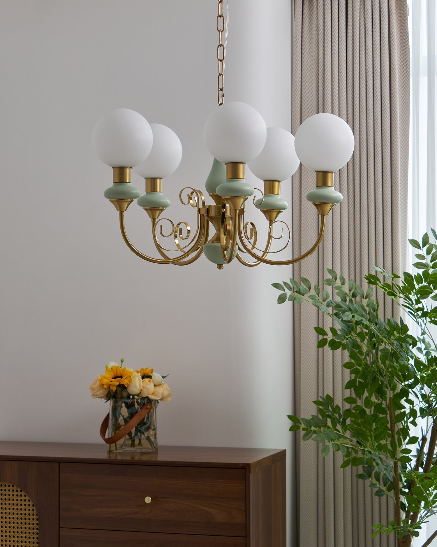 Lustra Chandelier Abat-jours Verts Bras Courbés en Or - Neutralighting