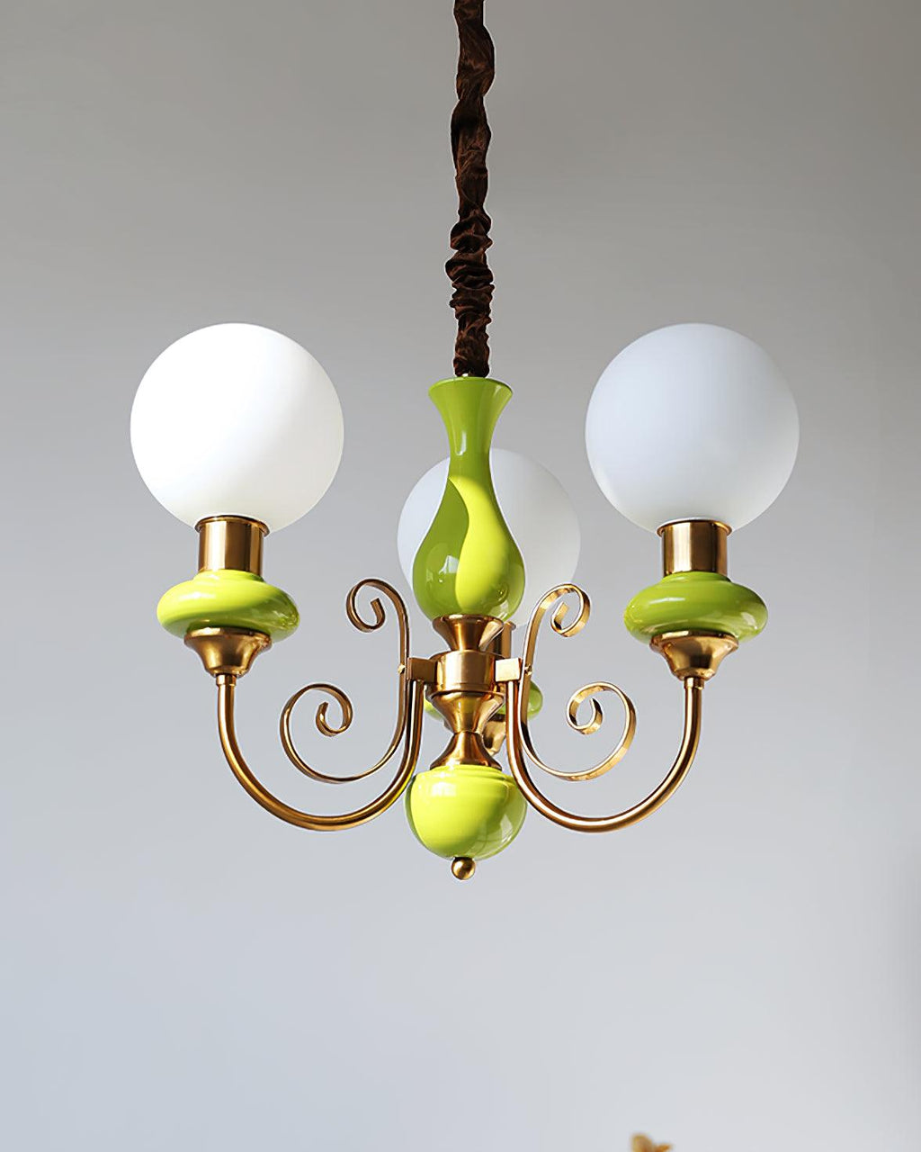 Lustra Chandelier Abat-jours Verts Bras Courbés en Or - Neutralighting