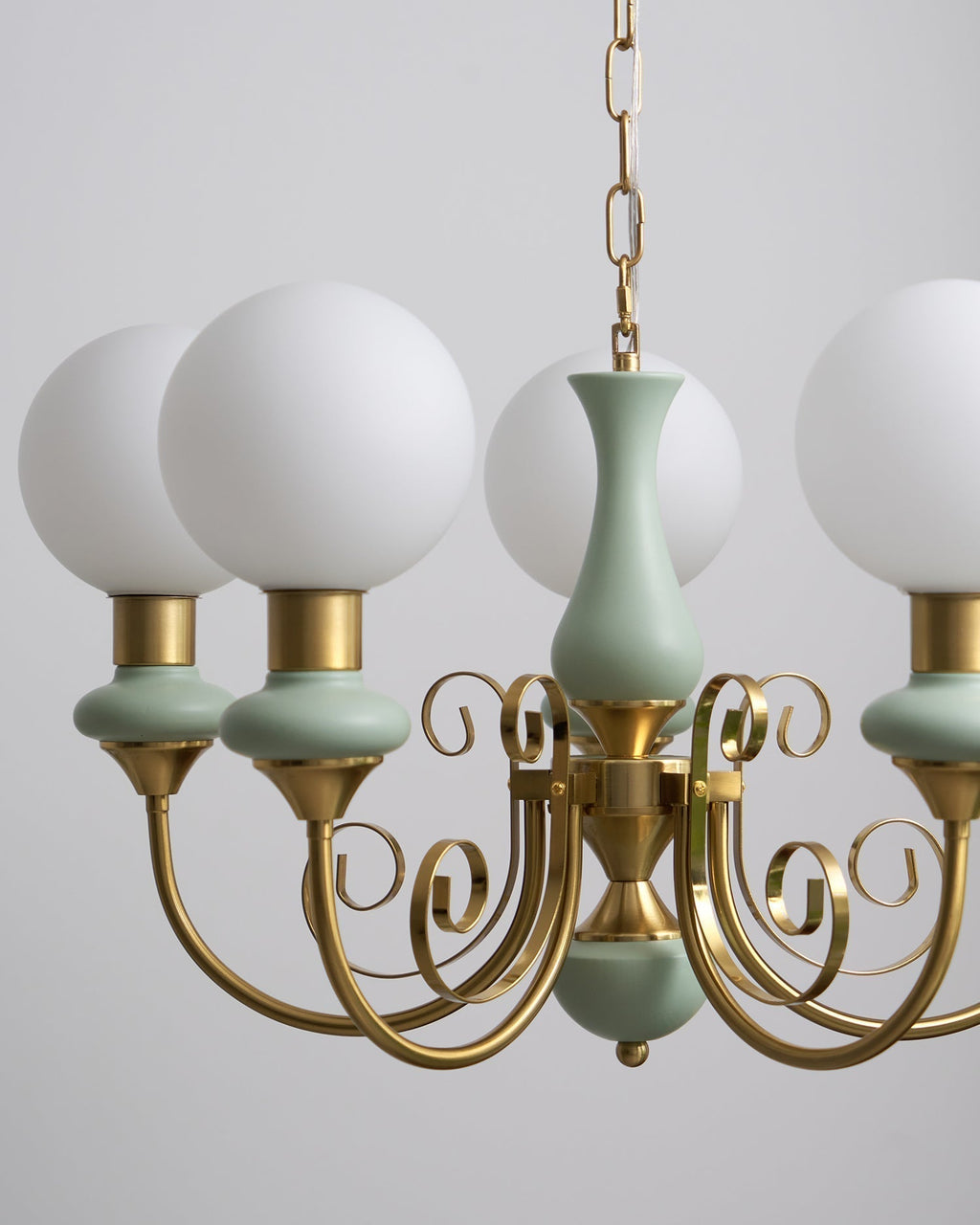 Lustra Chandelier Abat-jours Verts Bras Courbés en Or - Neutralighting