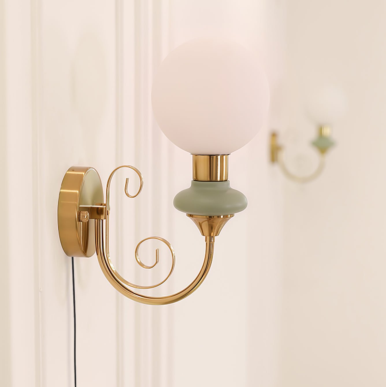 Whirl Chic Plug-in Wall Lamp - Neutralighting