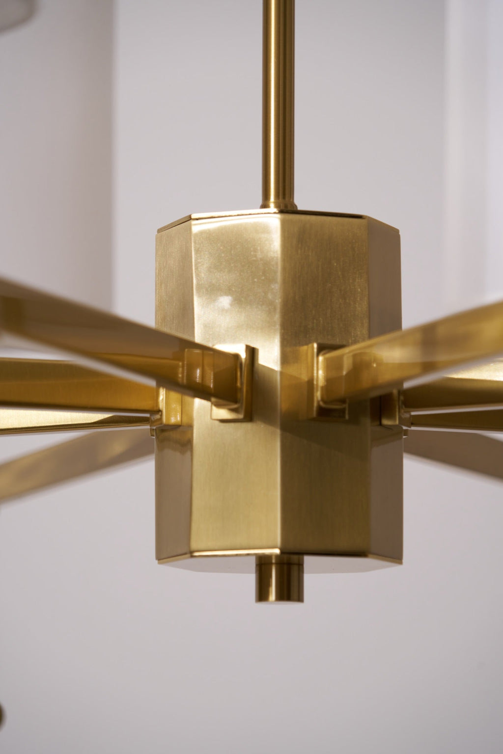 Ulcarisra Chandelier en Tissu Vintage en Laiton - Neutralighting