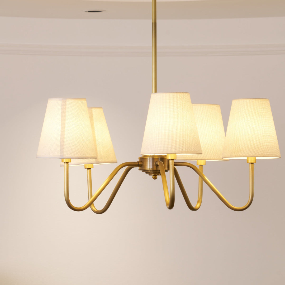 Viraean Chandelier Industriel Vintage en Laiton et Tissu - Neutralighting