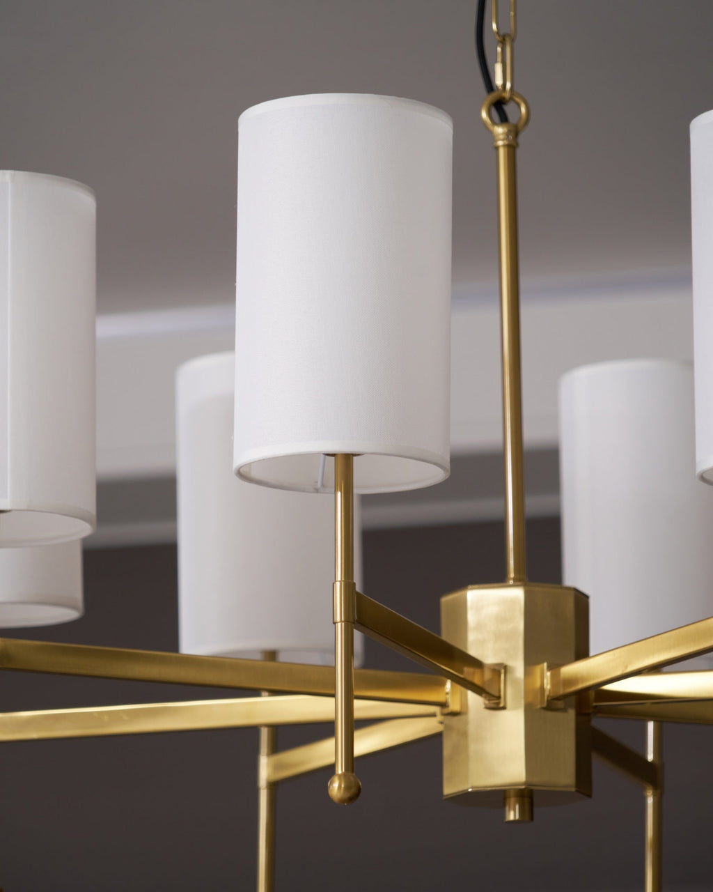 Ulcarisra Chandelier en Tissu Vintage en Laiton - Neutralighting