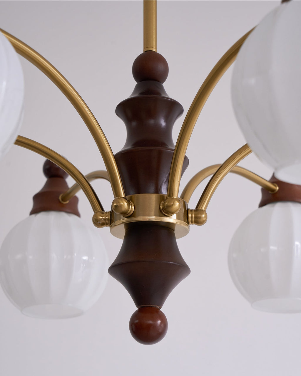 Lustra Chandelier Blossom avec Abat-jours en Verre - Neutralighting