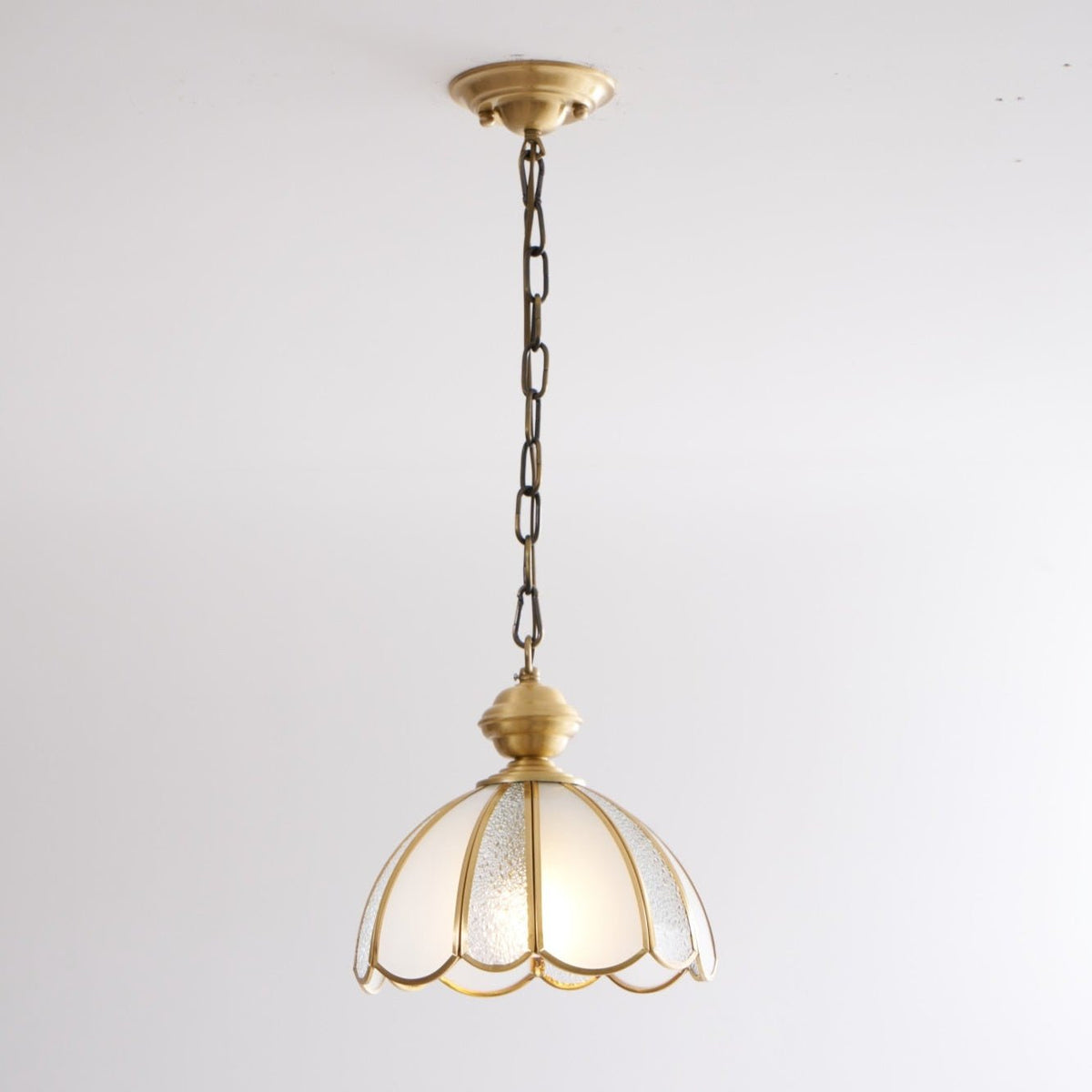 Ophaan Lampe Pendante Traditionnelle en Laiton et Verre Art - Neutralighting
