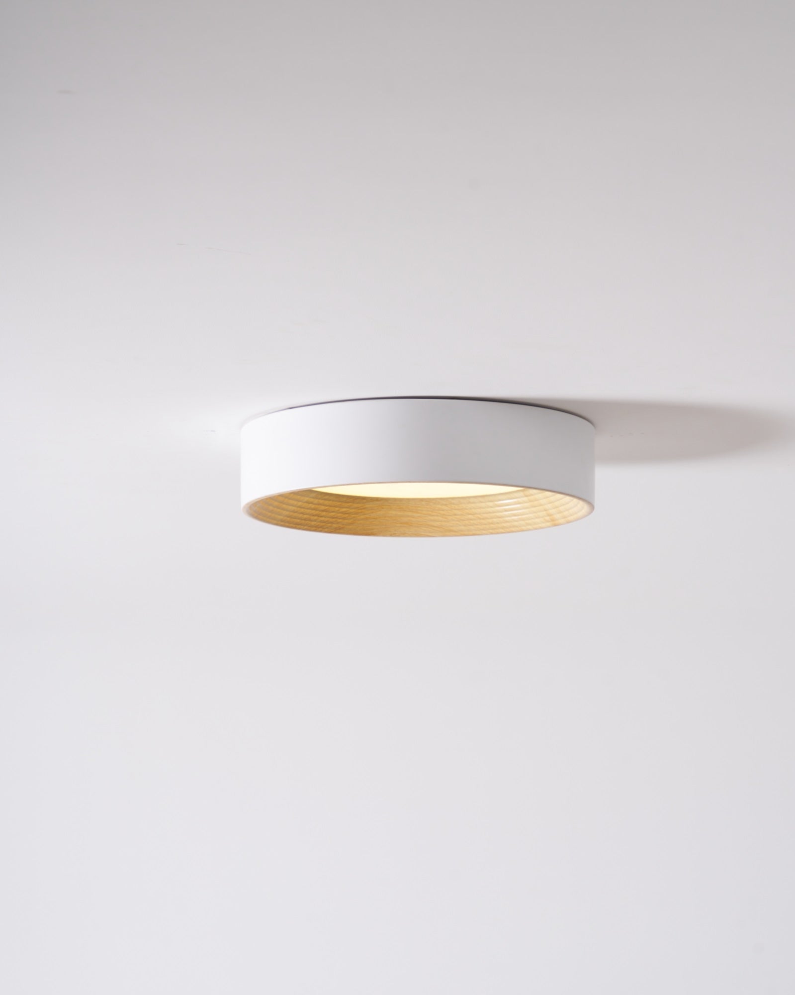 Solara Plafonnier Bois Anneau Minimaliste Réglable - Neutralighting