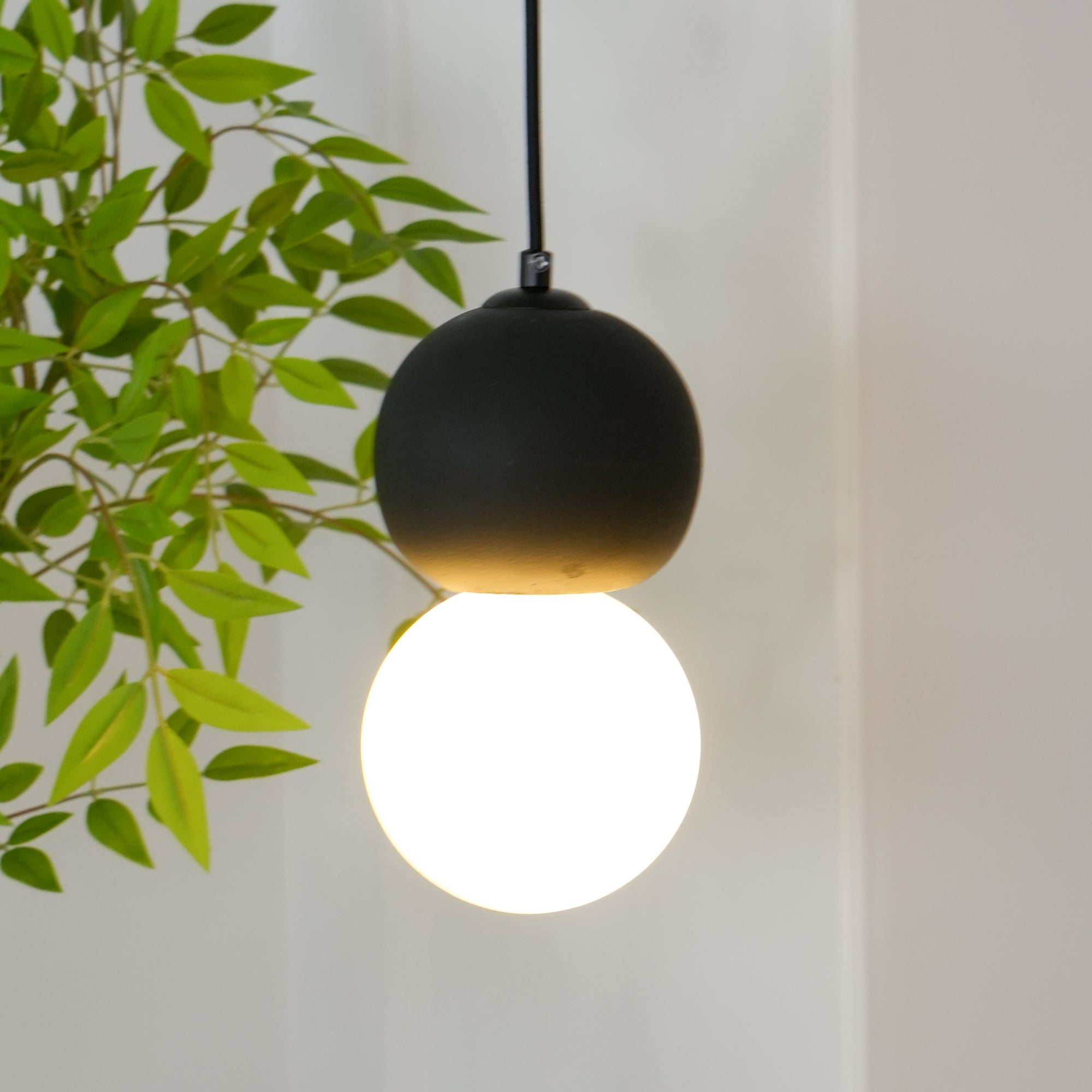 Solvicen Suspension Minimaliste en Ciment - Neutralighting