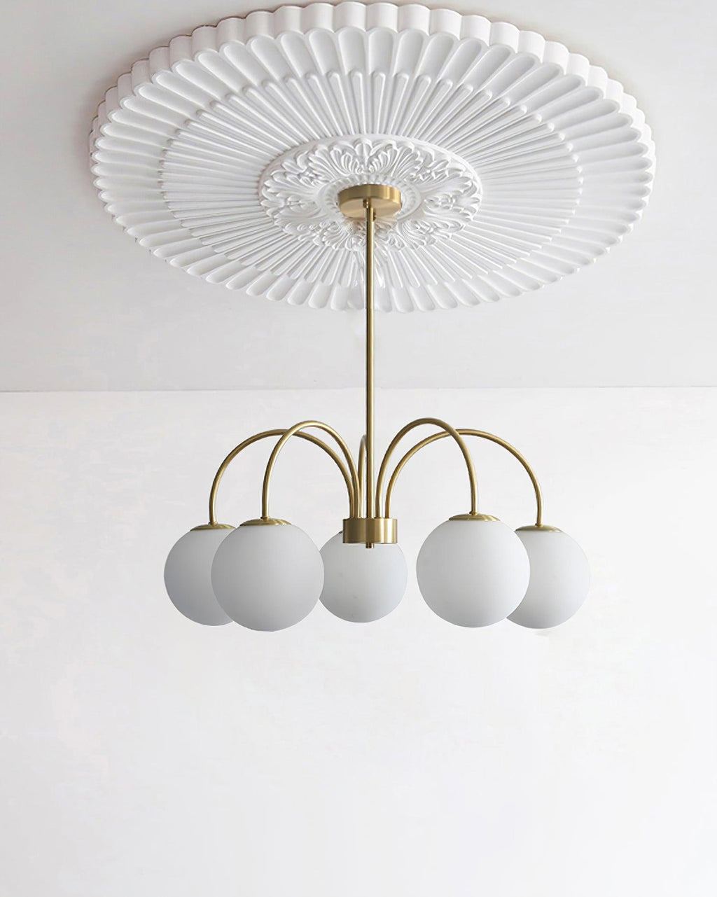 Lustra Chandelier Orillia Brass Globe Modern - Neutralighting