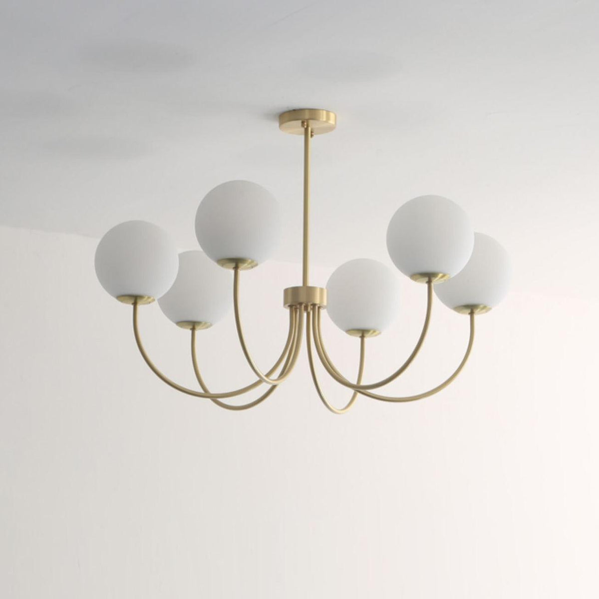 Lustra Chandelier Orillia Brass Globe Modern - Neutralighting