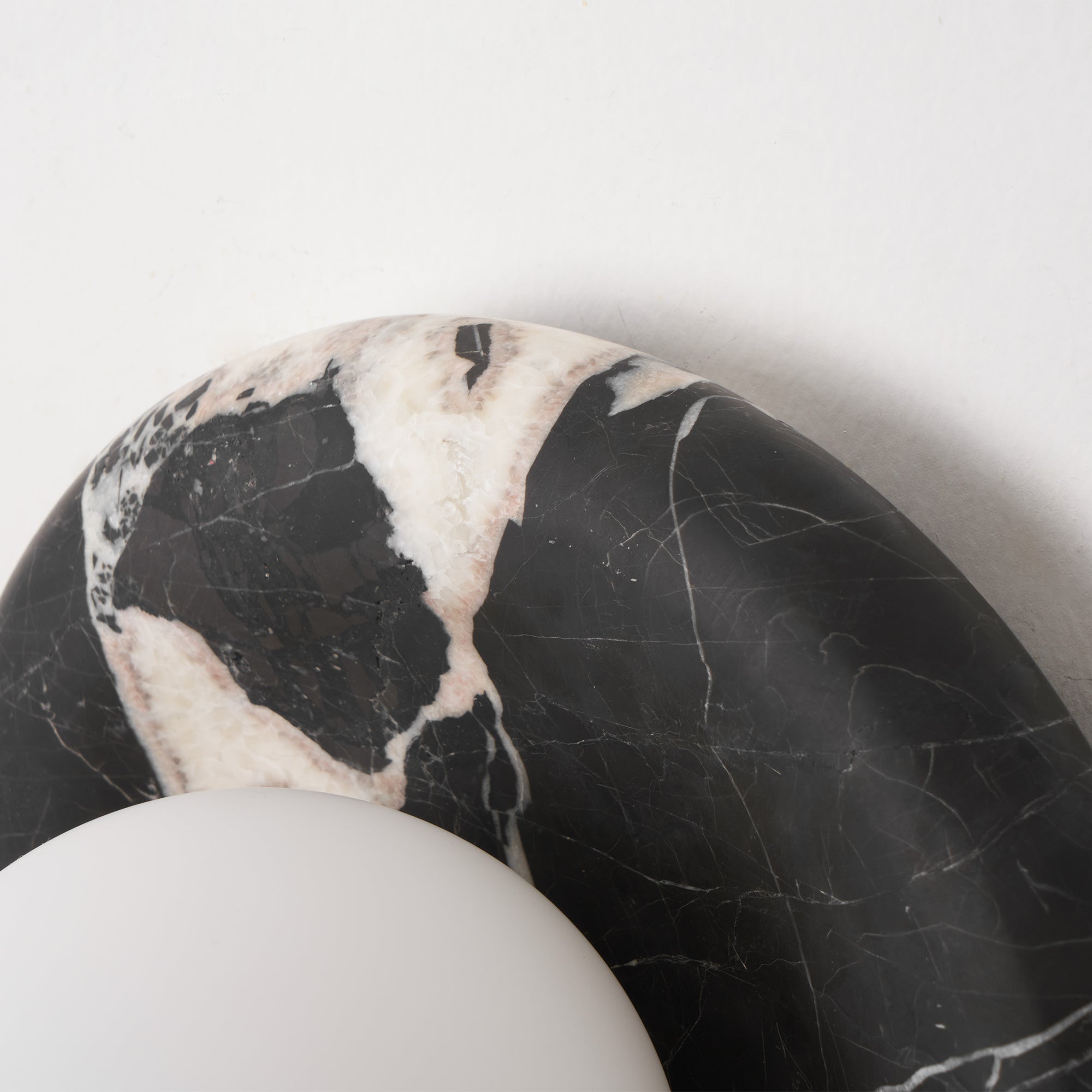 Uvinos Applique Murale Moderne Minimaliste en Marbre Noir - Neutralighting