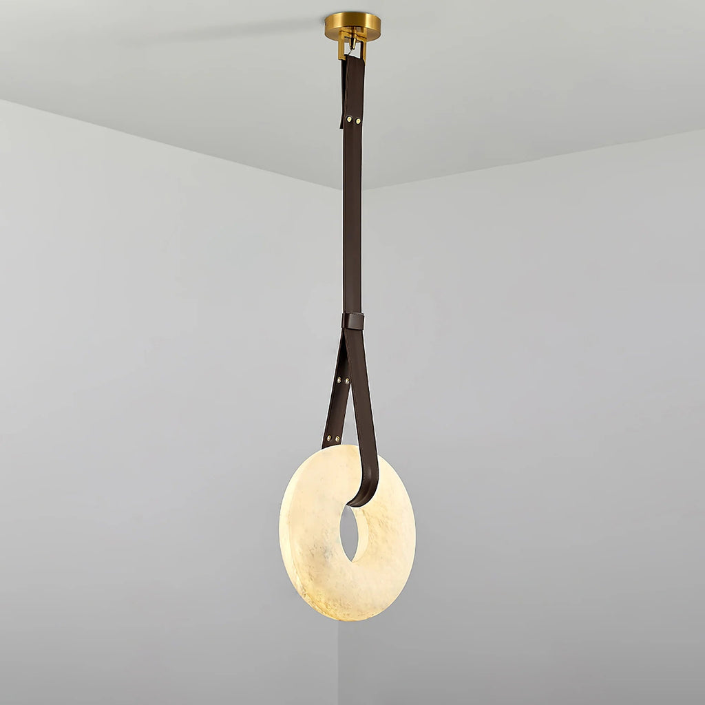 Suspension Alabaster Ring Triple lanières en cuir Nordic Luxe - Neutralighting