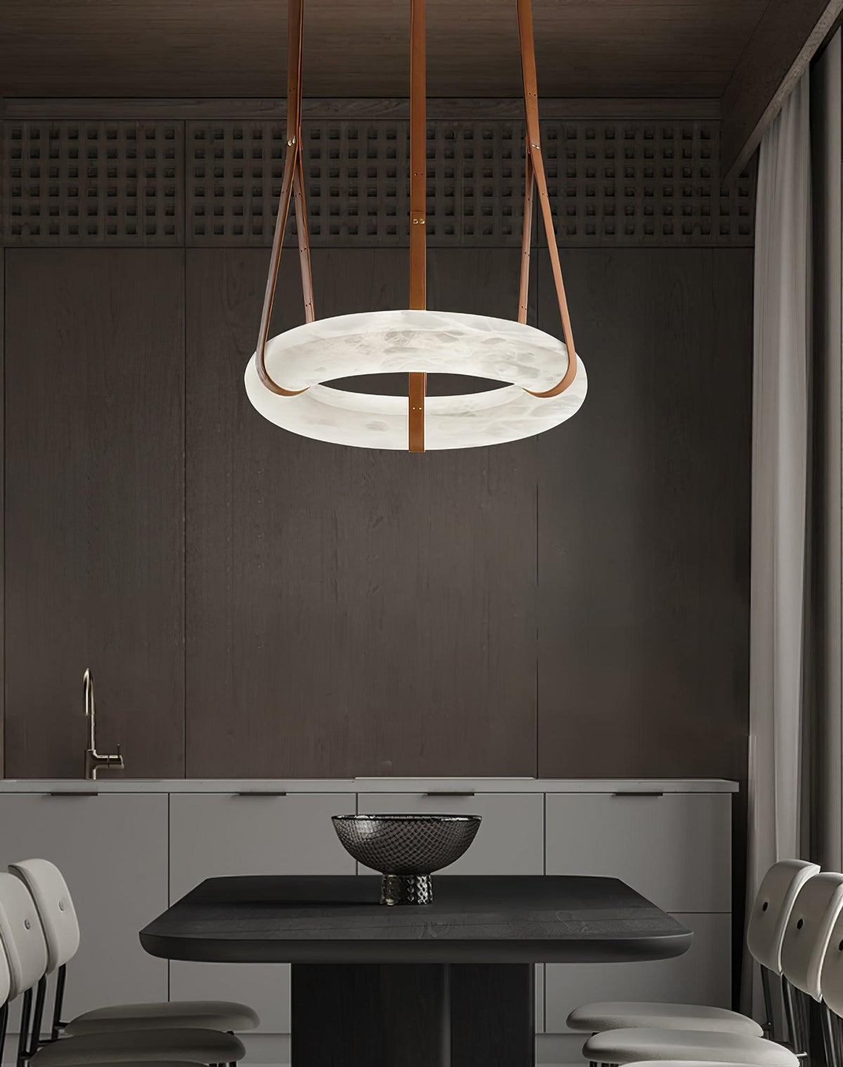 Luste Chandeliers en Albâtre Anneau Sangle en Cuir Version A - Neutralighting
