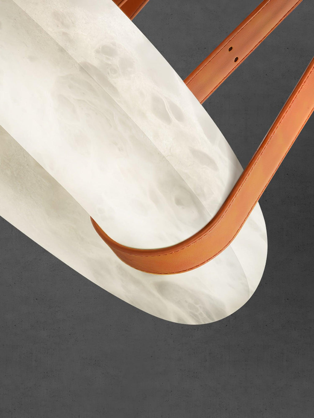 Luste Chandeliers en Albâtre Anneau Sangle en Cuir Version A - Neutralighting