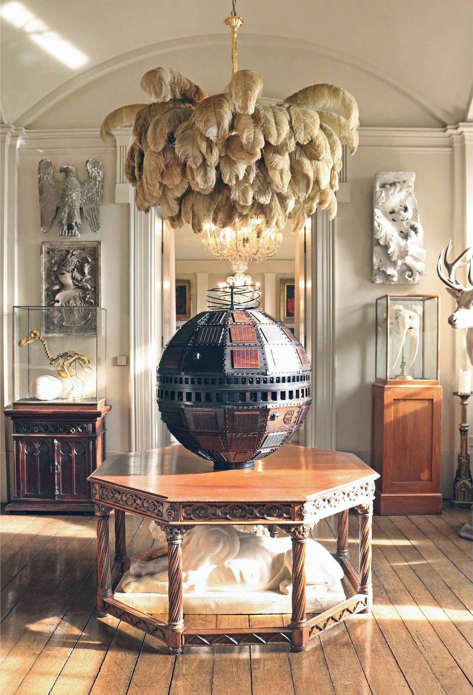 Lustra Chandelier Plume d'Autruche Grand Pied en Laiton - Neutralighting