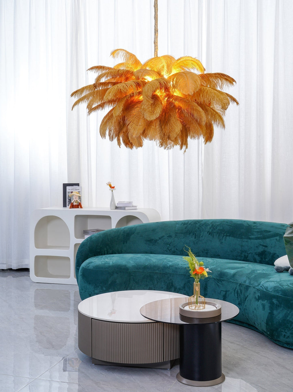 Lustra Chandelier Plume d'Autruche Grand Pied en Laiton - Neutralighting