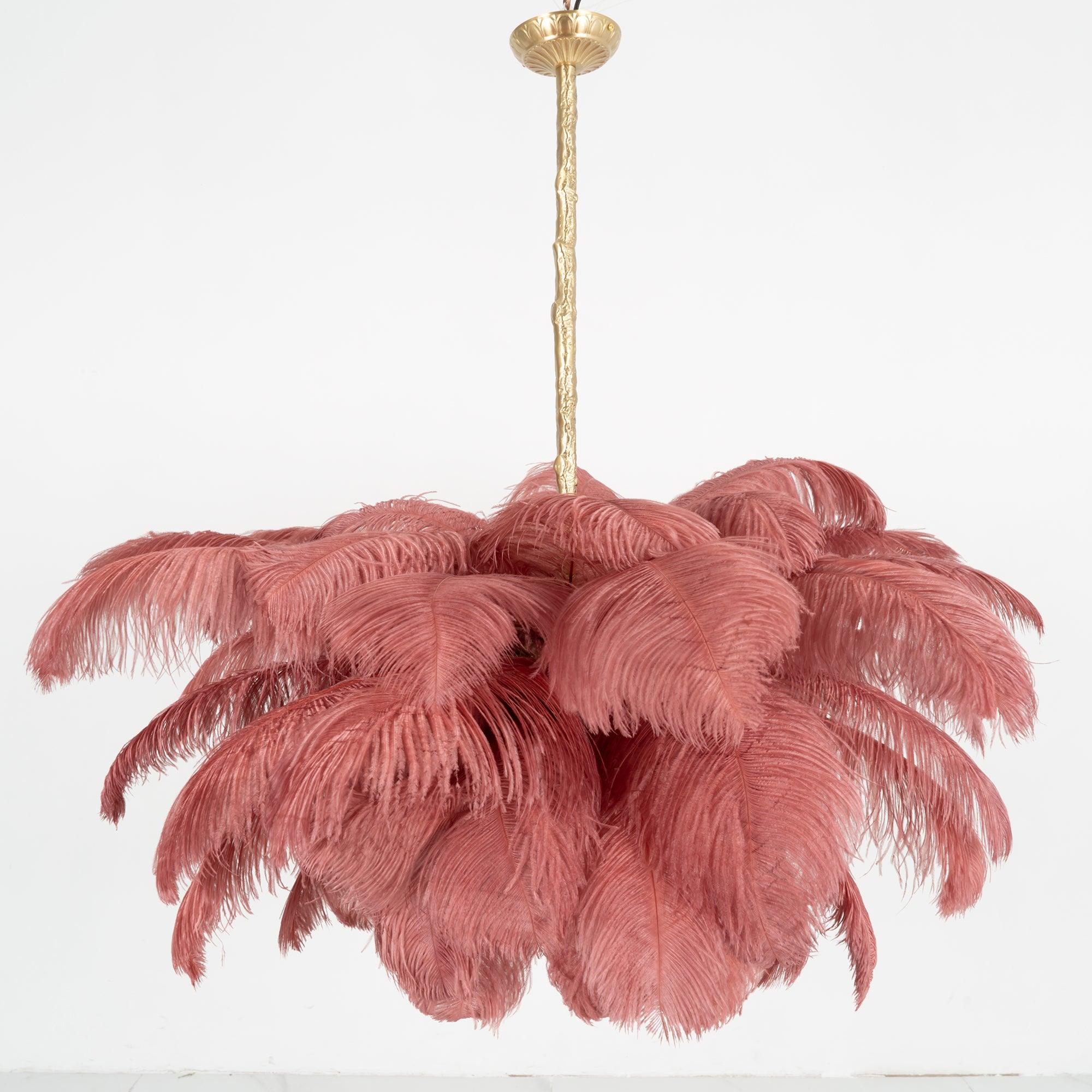 Lustra Chandelier Plume d'Autruche Grand Pied en Laiton - Neutralighting