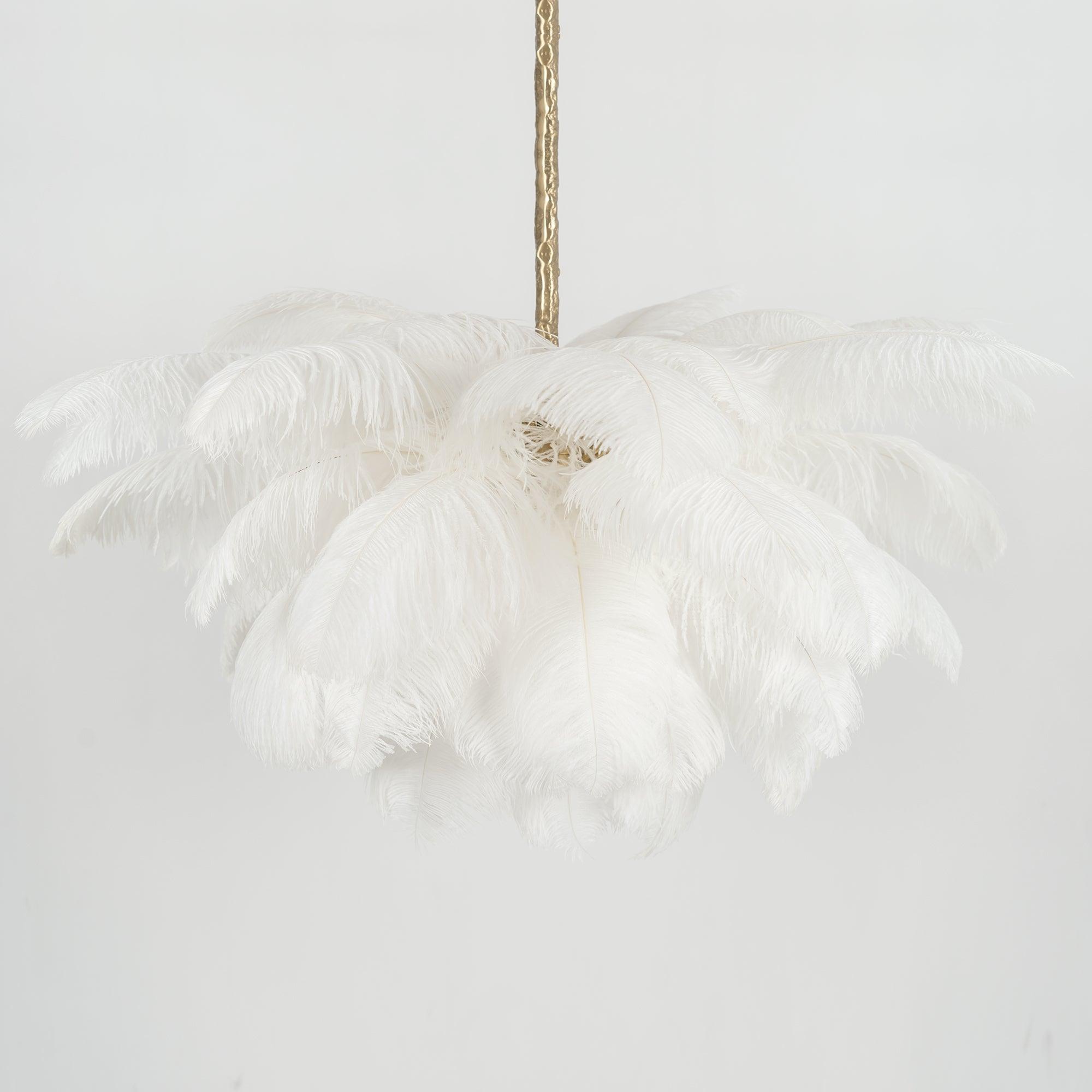 Lustra Chandelier Plume d'Autruche Grand Pied en Laiton - Neutralighting