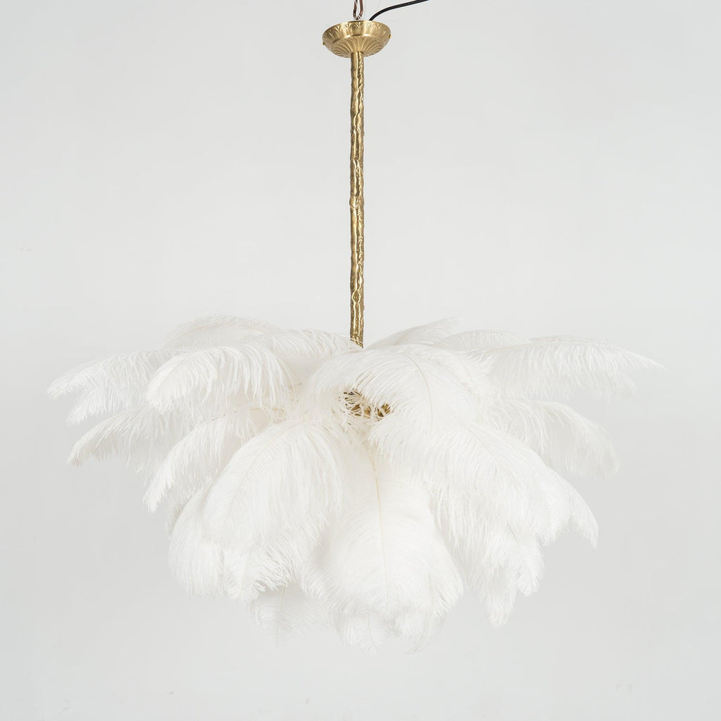 Lustra Chandelier Plume d'Autruche Grand Pied en Laiton - Neutralighting