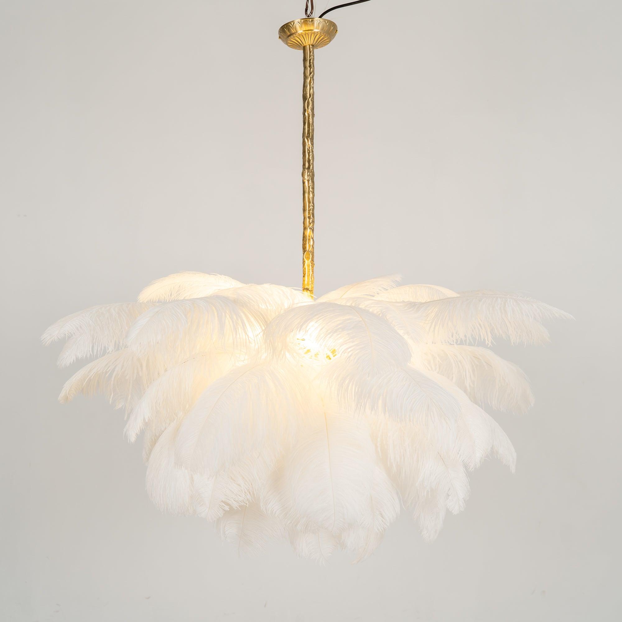 Lustra Chandelier Plume d'Autruche Grand Pied en Laiton - Neutralighting