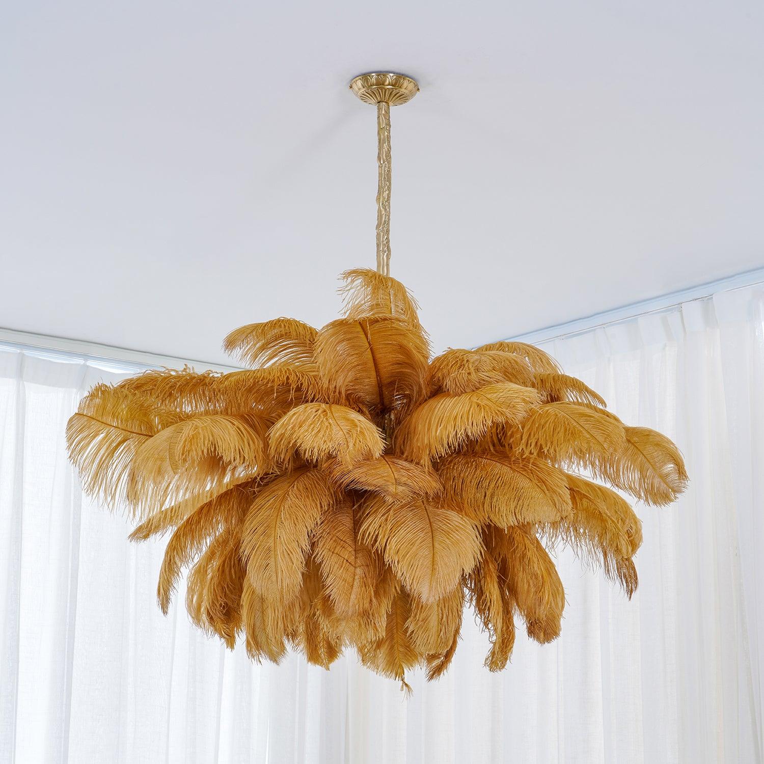 Lustra Chandelier Plume d'Autruche Grand Pied en Laiton - Neutralighting