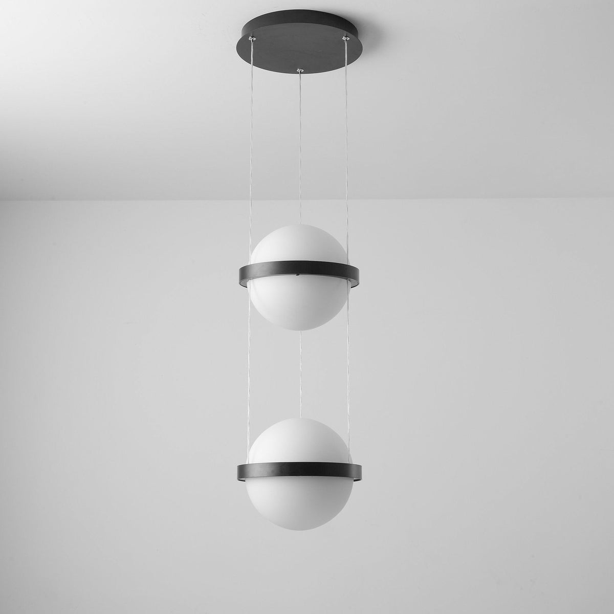 Xenith Lampe Pendante Contemporaine en Acrylique - Neutralighting