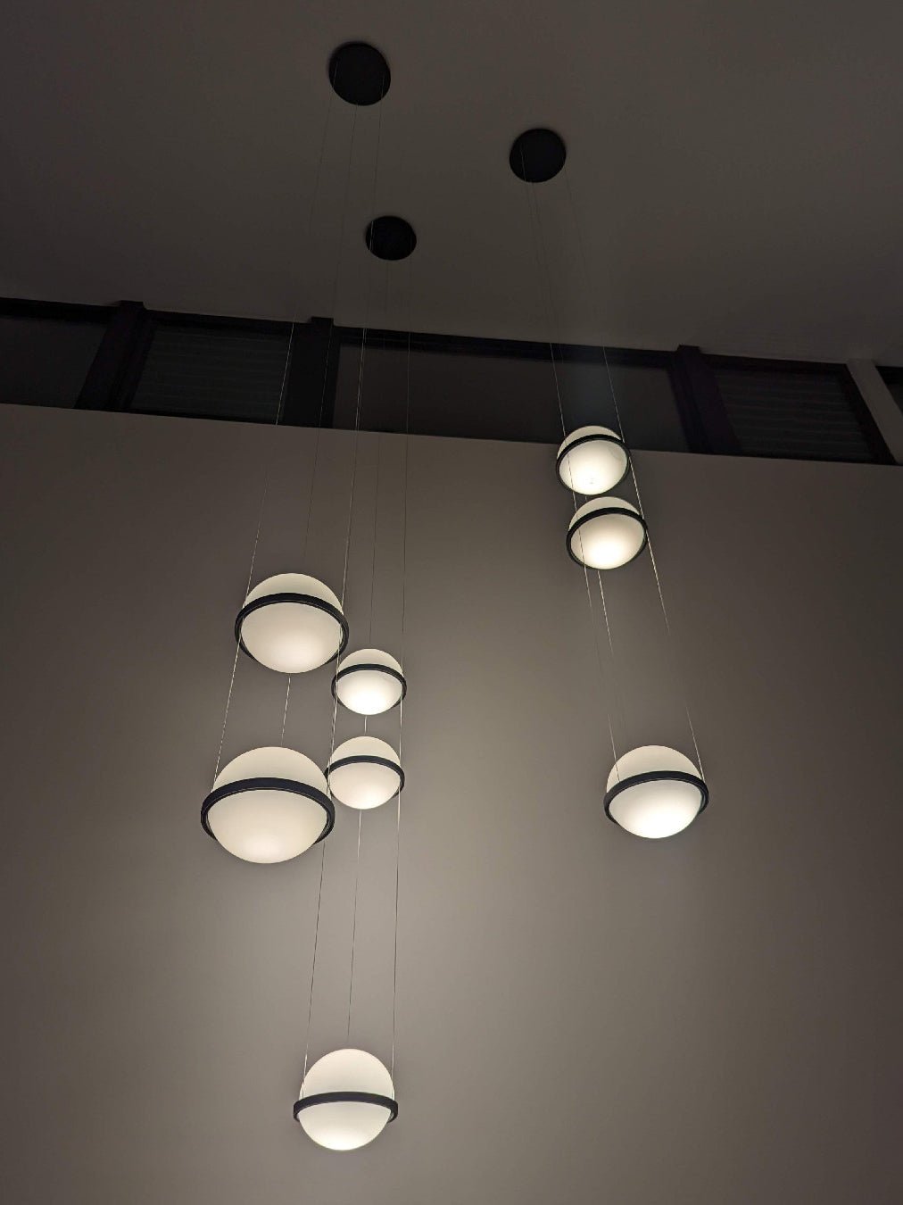 Xenith Lampe Pendante Contemporaine en Acrylique - Neutralighting