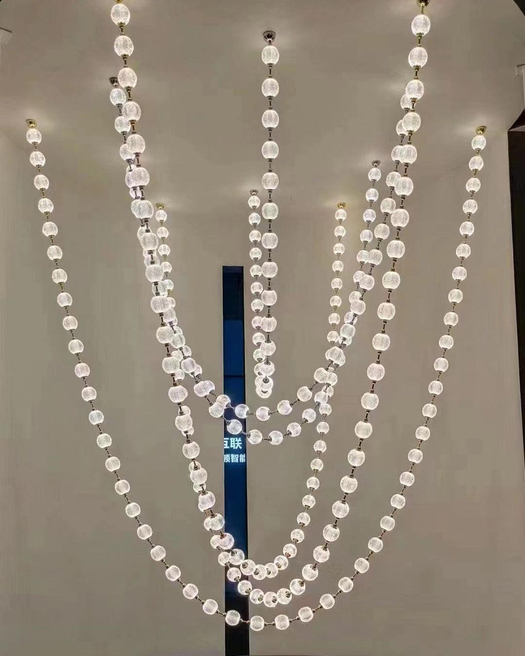 Petal Chandelier Collier de Perles Luxueux - Neutralighting