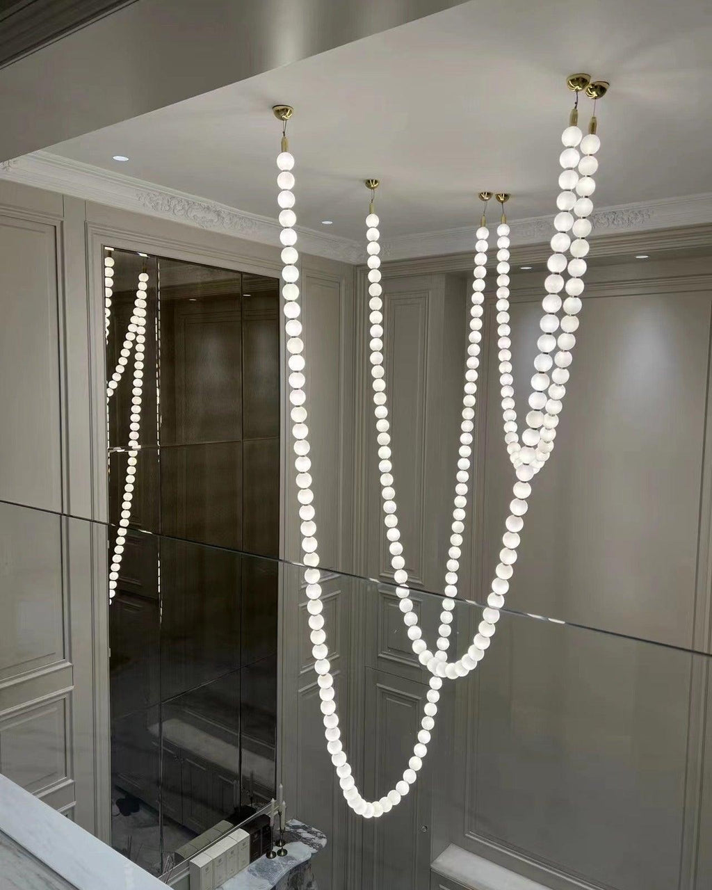 Petal Chandelier Collier de Perles Luxueux - Neutralighting