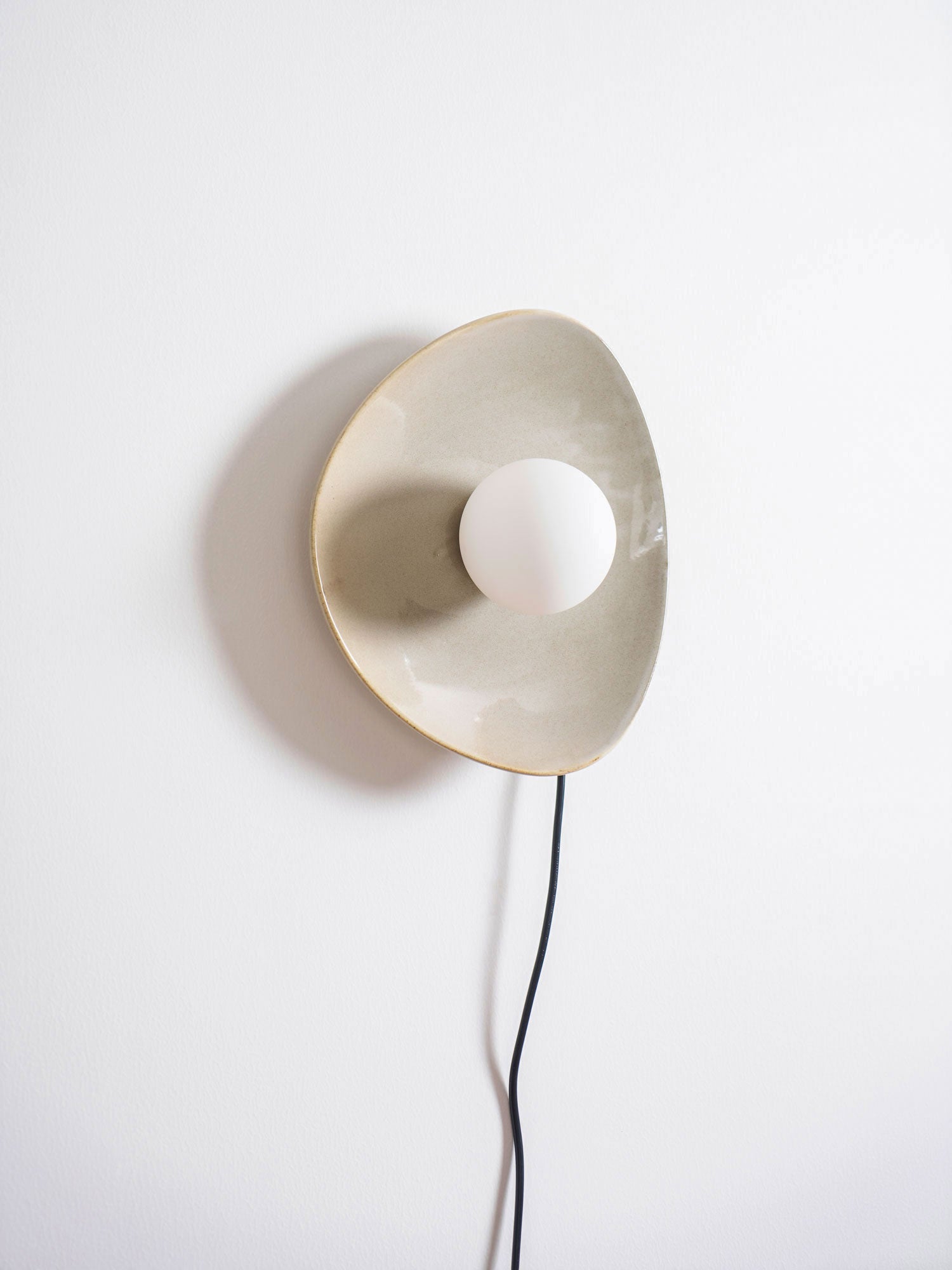 Nancy Pebble Disc Plug-in Ceramics Glass Wall Light - Neutralighting