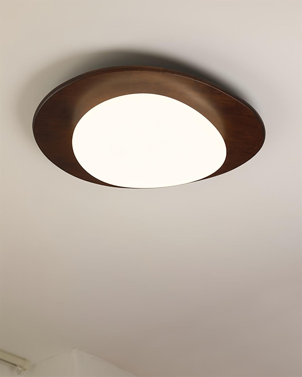 Lustra Ceiling Light Wooden Walnut Pebble - Neutralighting