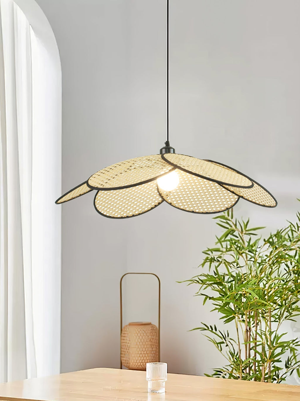 Vemarora Premium Élégance Pétales Rotin Tissu Pendentif Lampe - Neutralighting