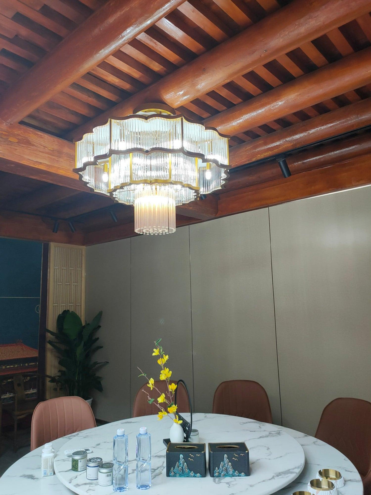Lustra Chandelier Verre Noir et Doré - Neutralighting