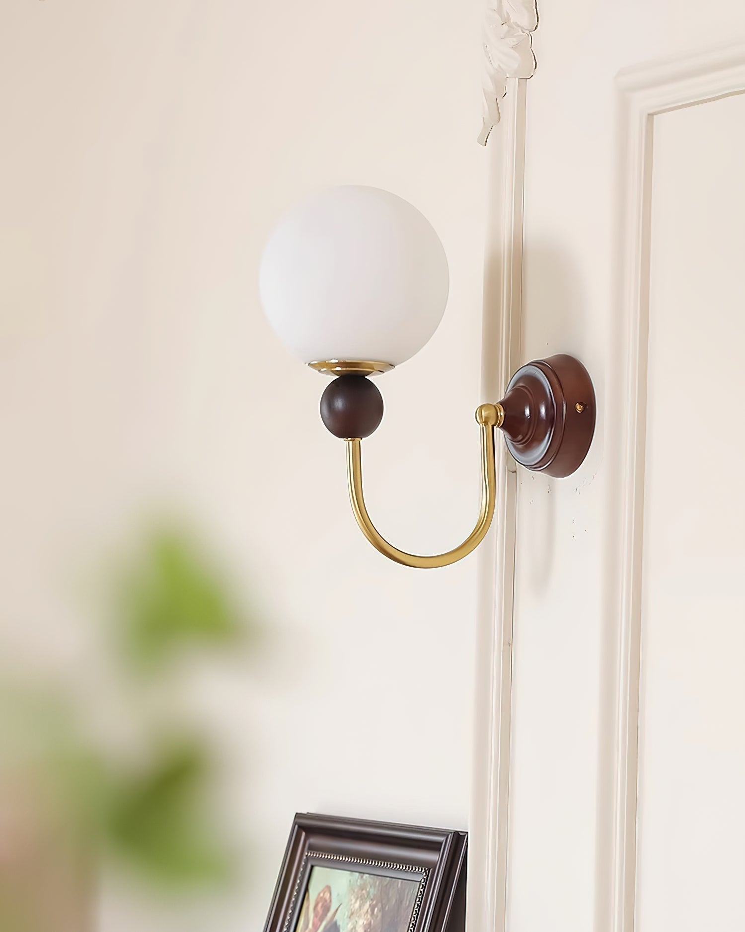 Pittock Applique Murale Globe - Neutralighting