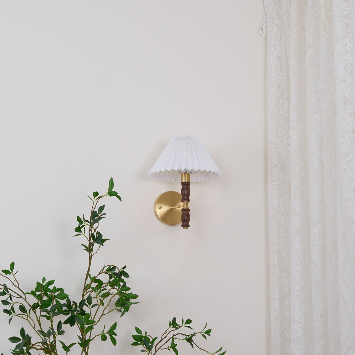 Ernest Applique Murale Vintage Industrielle En Tissu Plissé Et Noyer - Neutralighting