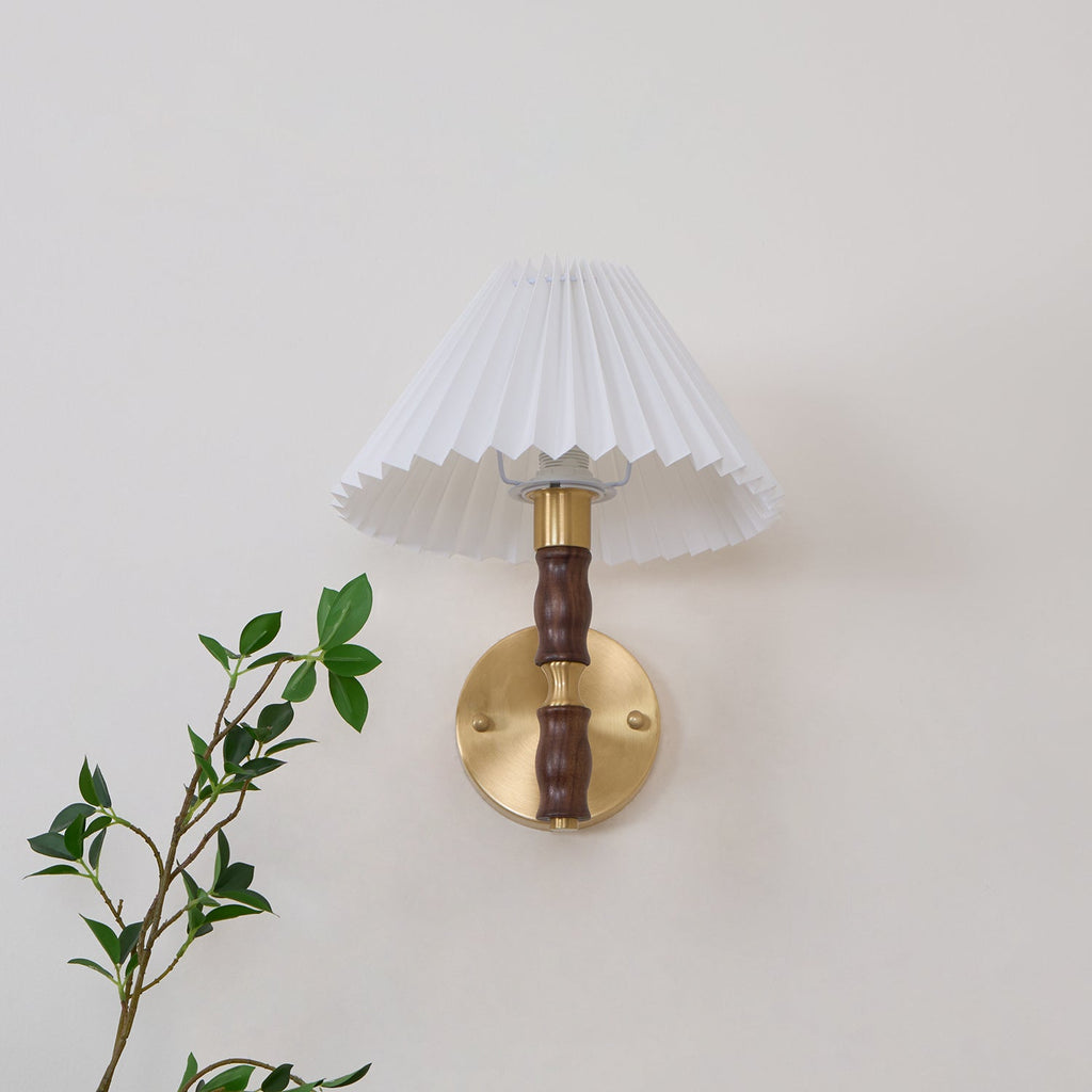 Ernest Applique Murale Vintage Industrielle En Tissu Plissé Et Noyer - Neutralighting