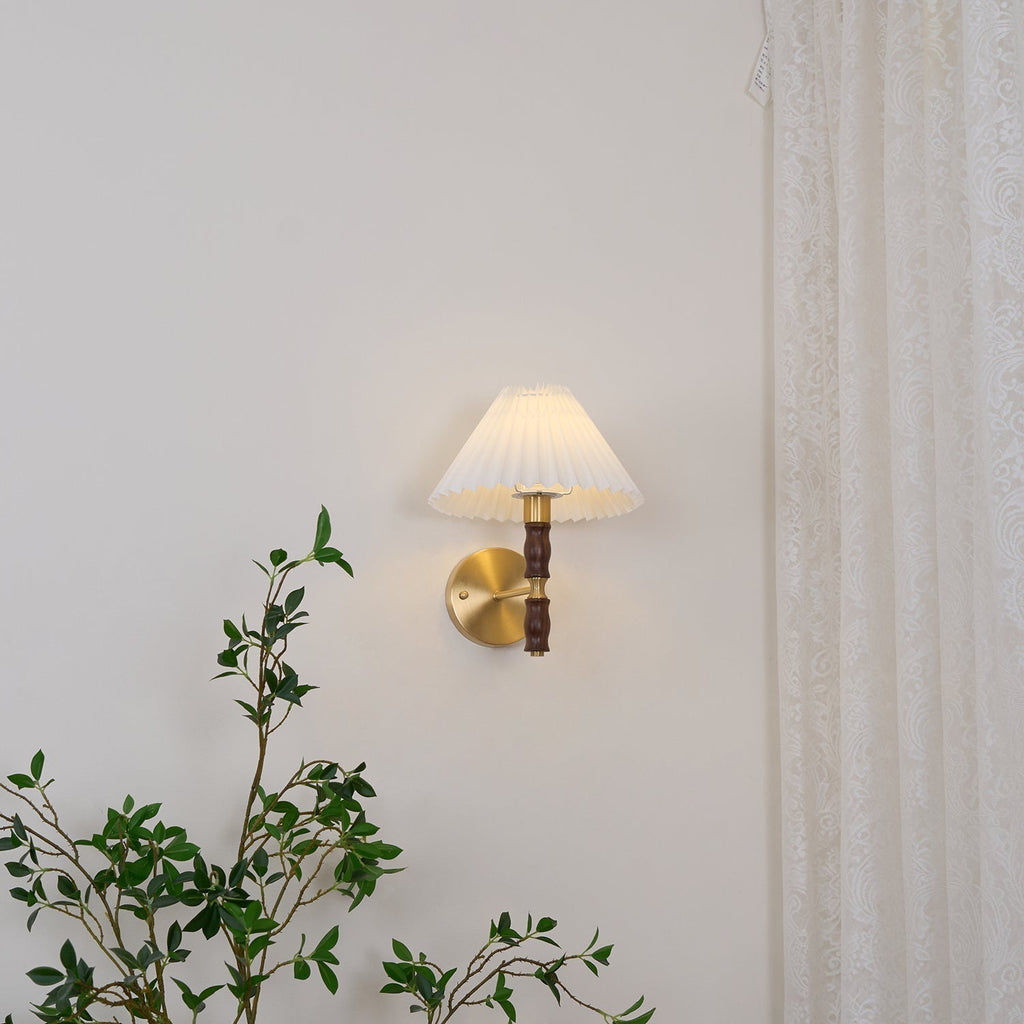 Ernest Applique Murale Vintage Industrielle En Tissu Plissé Et Noyer - Neutralighting
