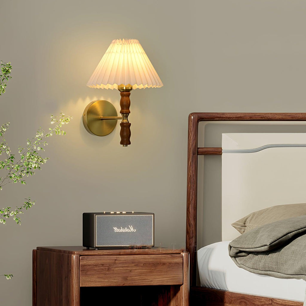 Ernest Applique Murale Vintage Industrielle En Tissu Plissé Et Noyer - Neutralighting