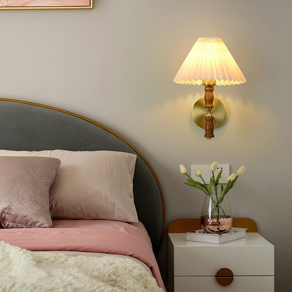 Ernest Applique Murale Vintage Industrielle En Tissu Plissé Et Noyer - Neutralighting