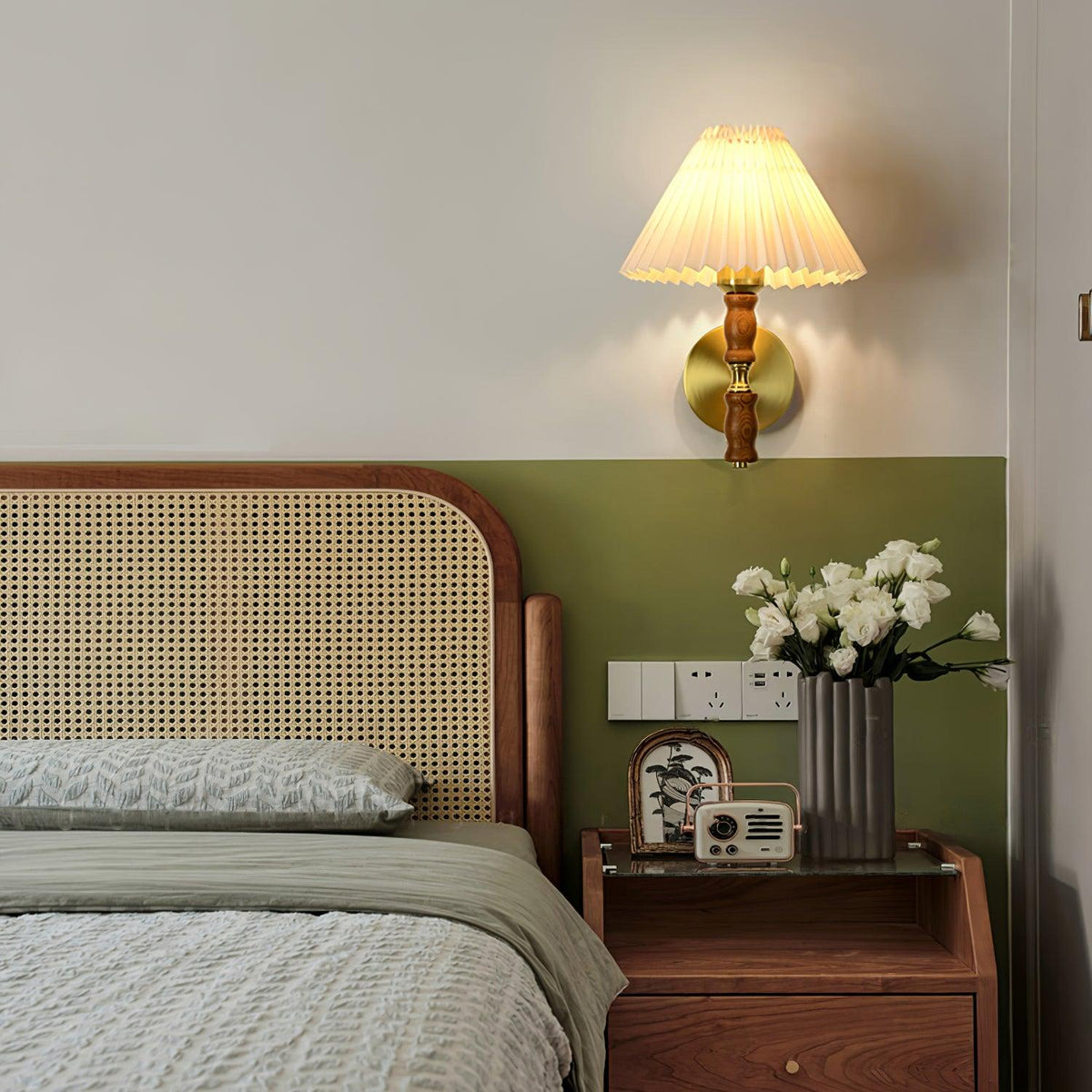 Ernest Applique Murale Vintage Industrielle En Tissu Plissé Et Noyer - Neutralighting