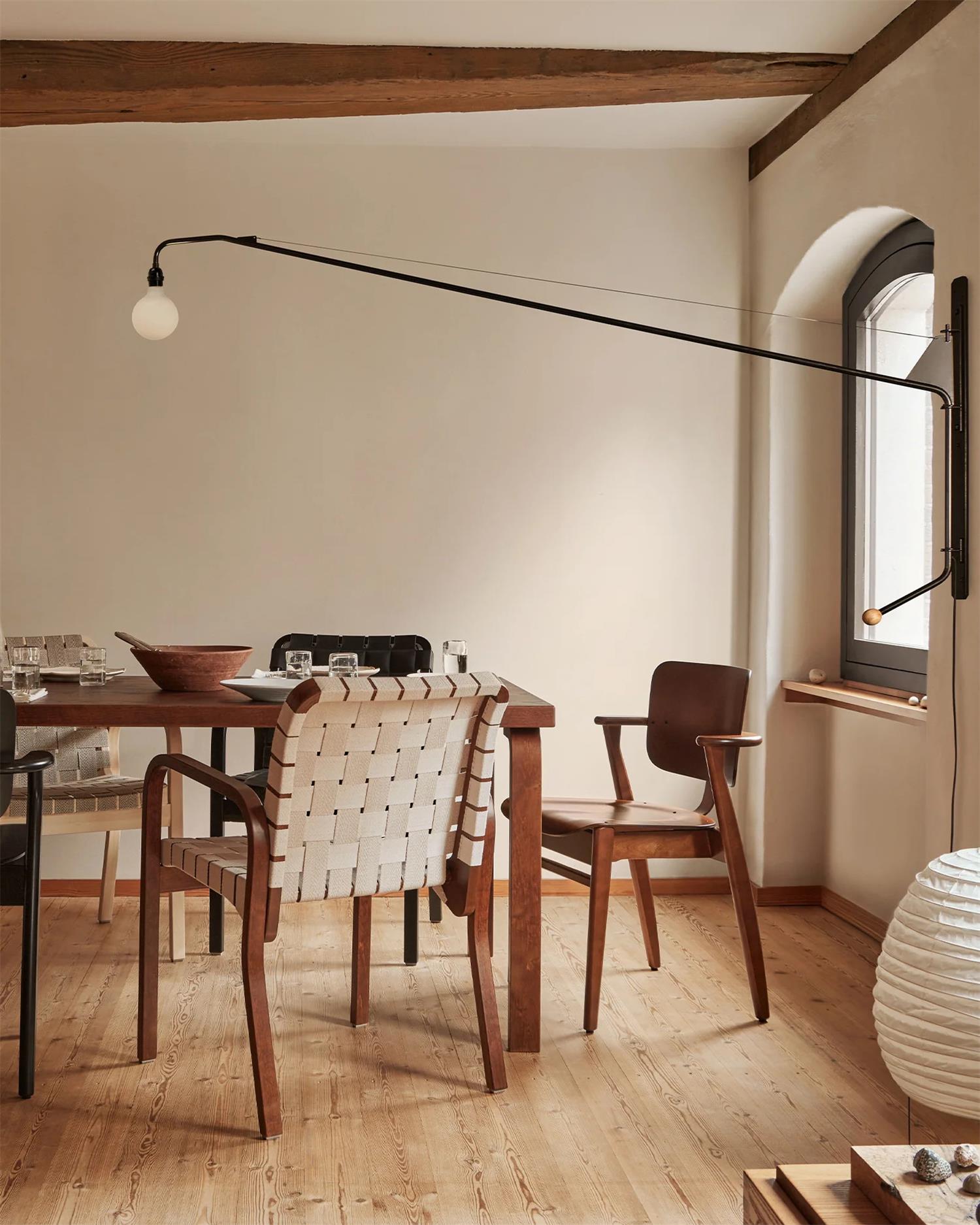 Applique Murale Bras Long Minimaliste Style Réglable - Neutralighting