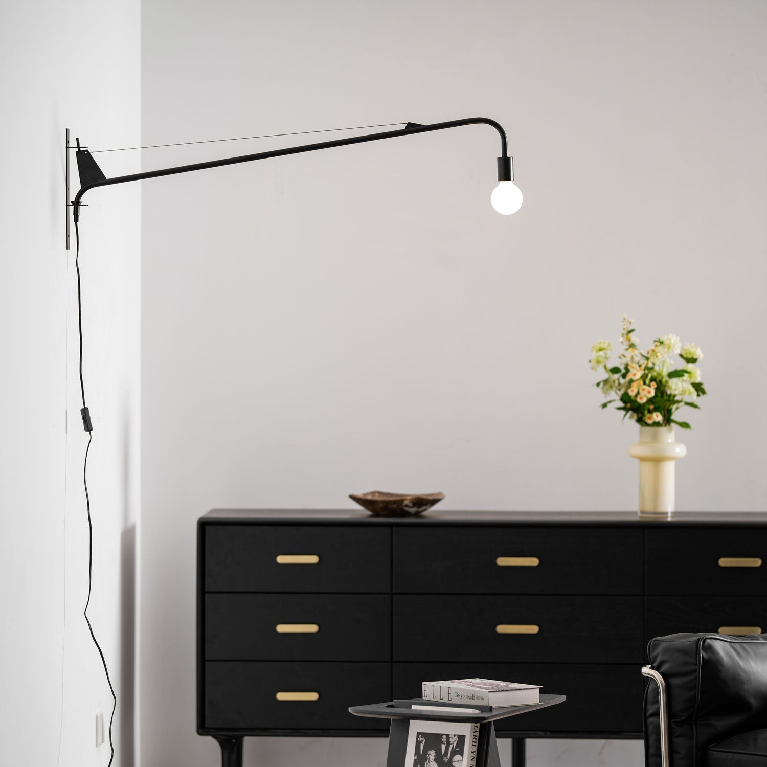 Applique Murale Bras Long Minimaliste Style Réglable - Neutralighting