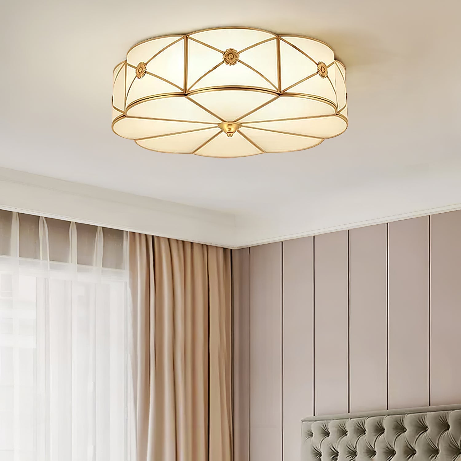 Solara Plafonnier Laiton Coquille Dépoli Classique - Neutralighting
