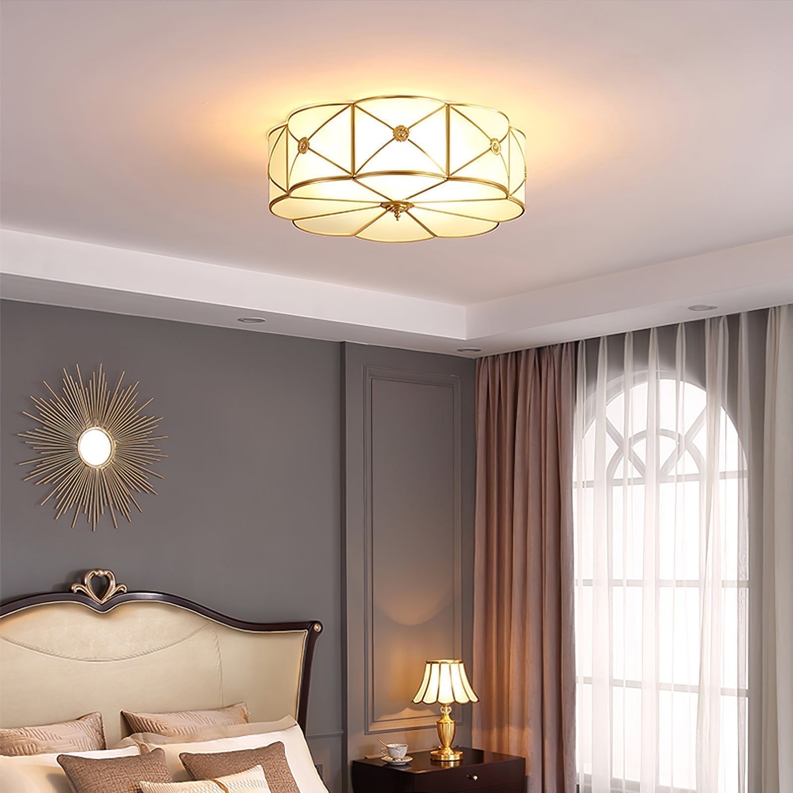 Solara Plafonnier Laiton Coquille Dépoli Classique - Neutralighting