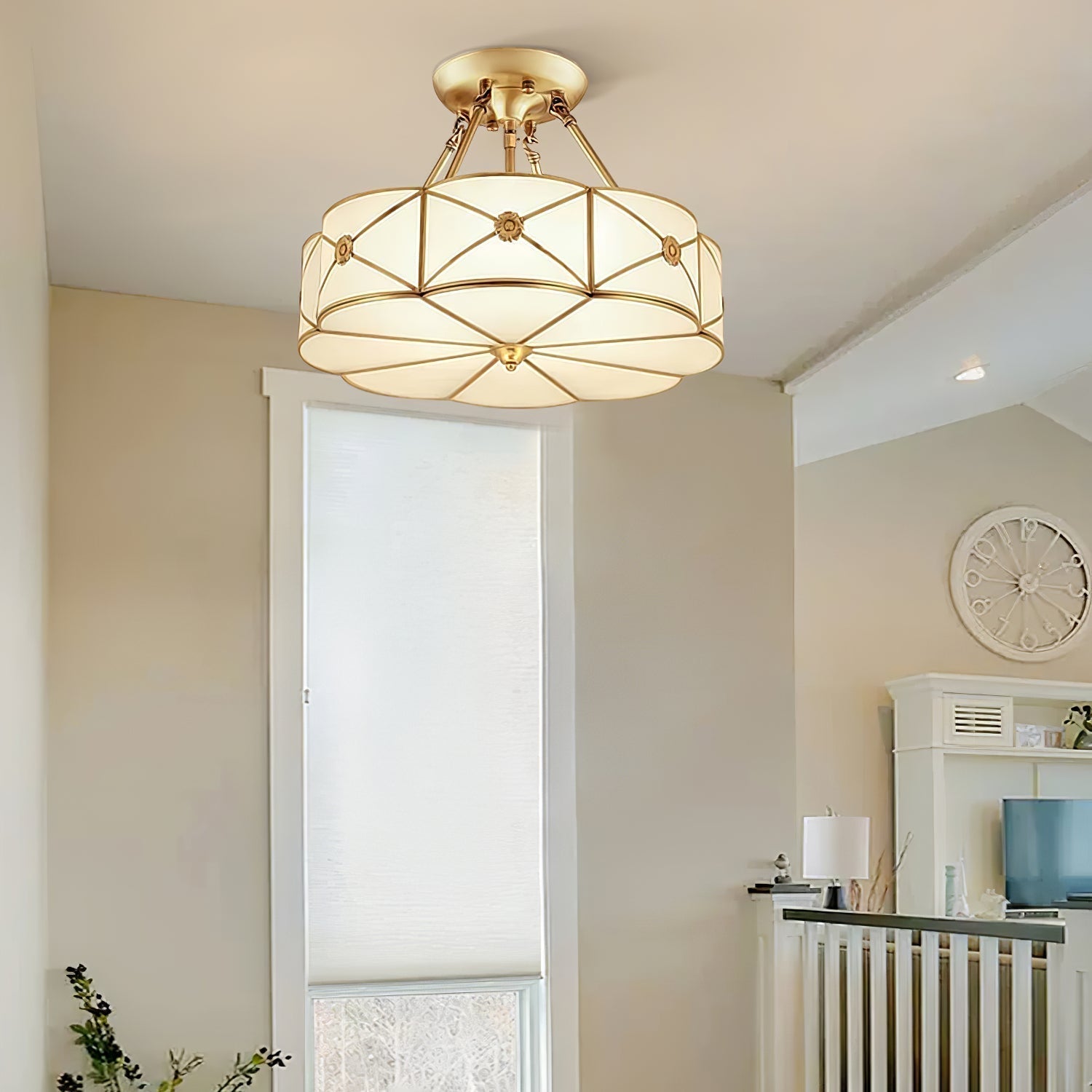Solara Plafonnier Laiton Coquille Dépoli Classique - Neutralighting