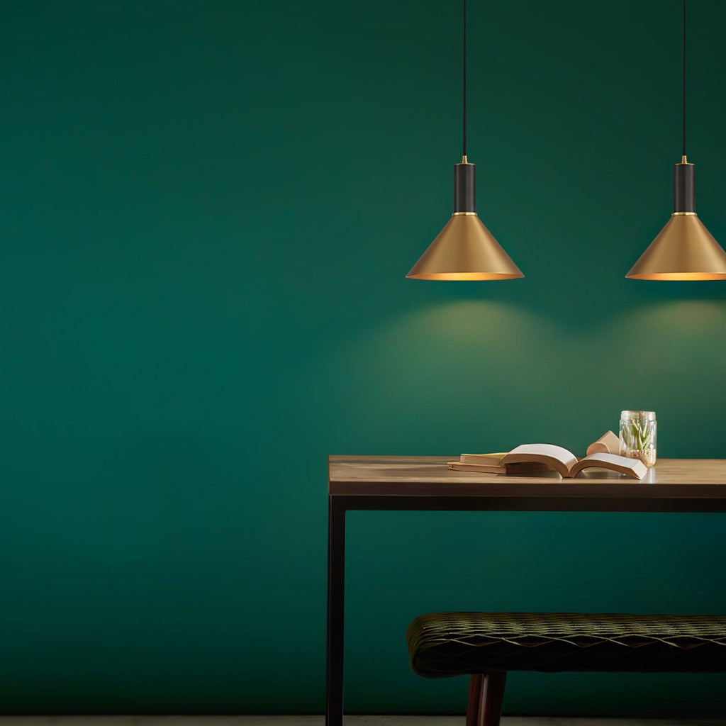 Orion Lampe Pendante Conique en Laiton - Neutralighting