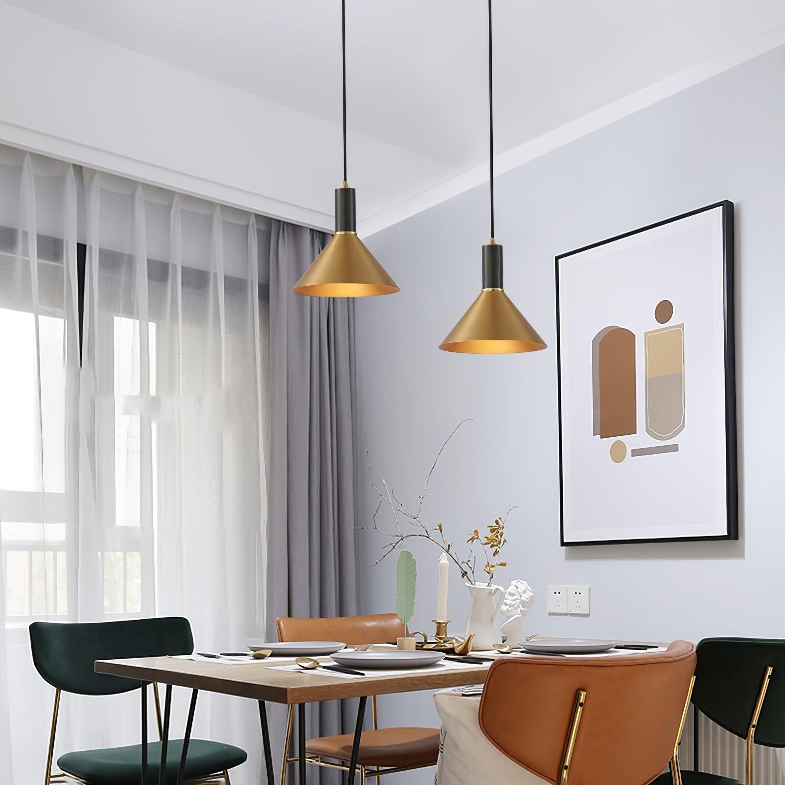 Orion Lampe Pendante Conique en Laiton - Neutralighting