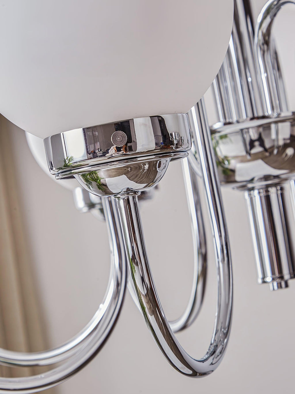 Lustra Chandelier Globe Chrome - Neutralighting