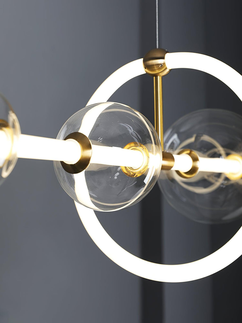 Mirele Suspension artistique en acrylique - Neutralighting