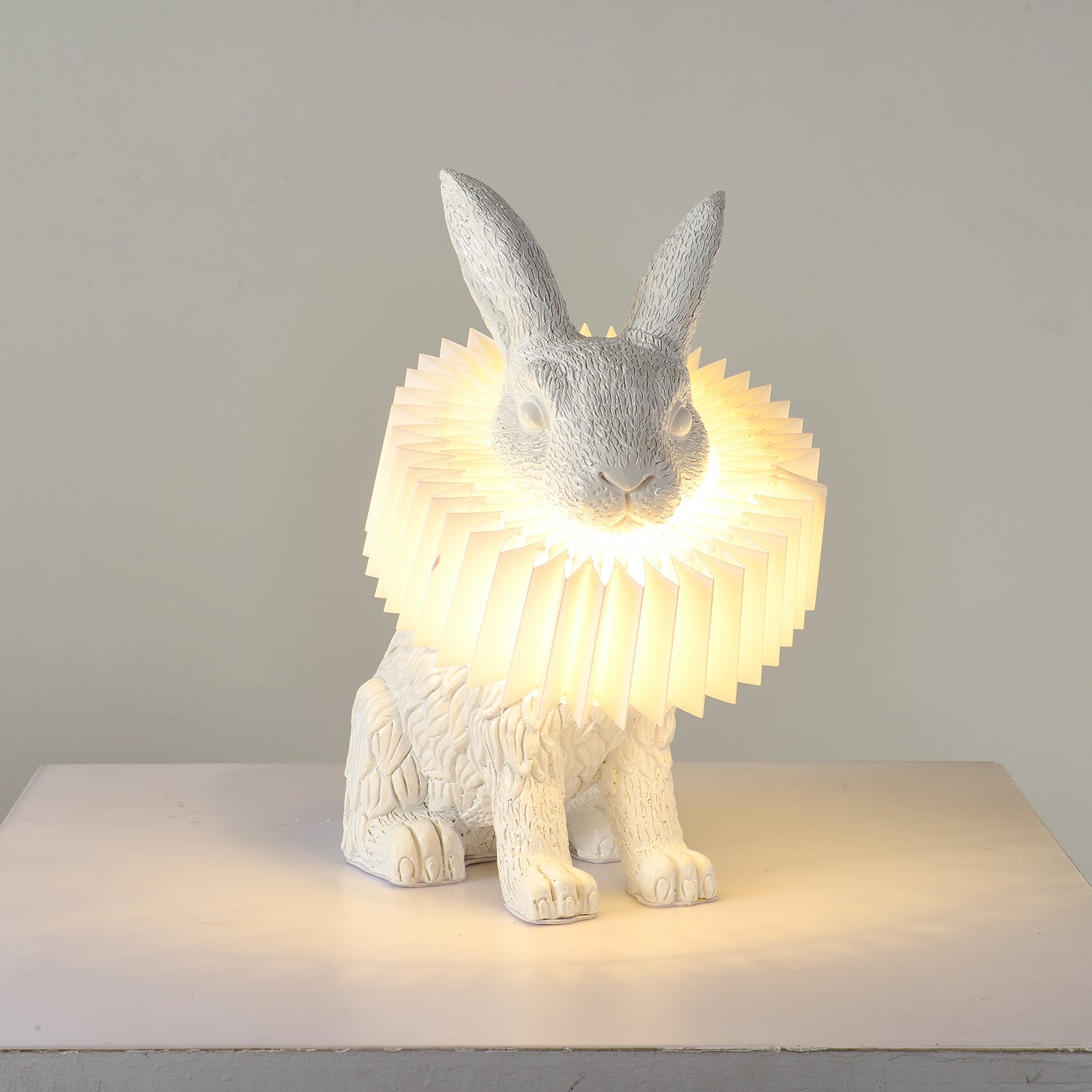 Eldaian Lampe de Table en Résine Ludique - Neutralighting