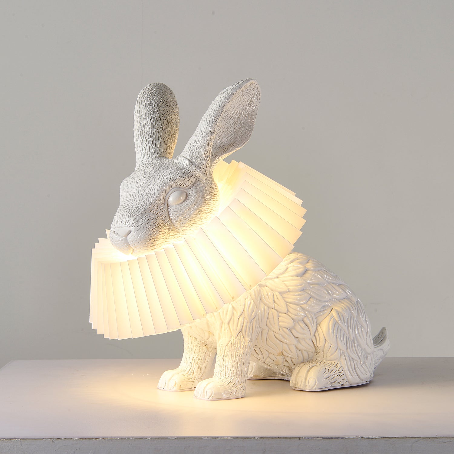 Eldaian Lampe de Table en Résine Ludique - Neutralighting